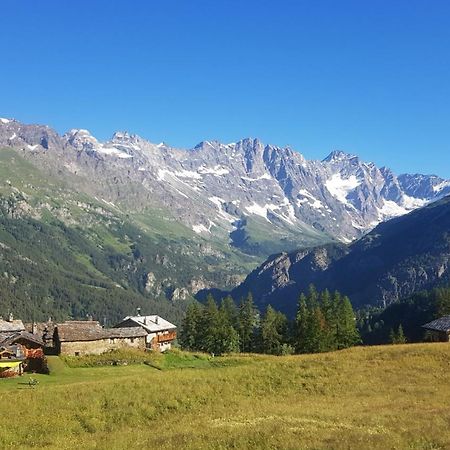 Chalet Le Lis Valtournenche Esterno foto