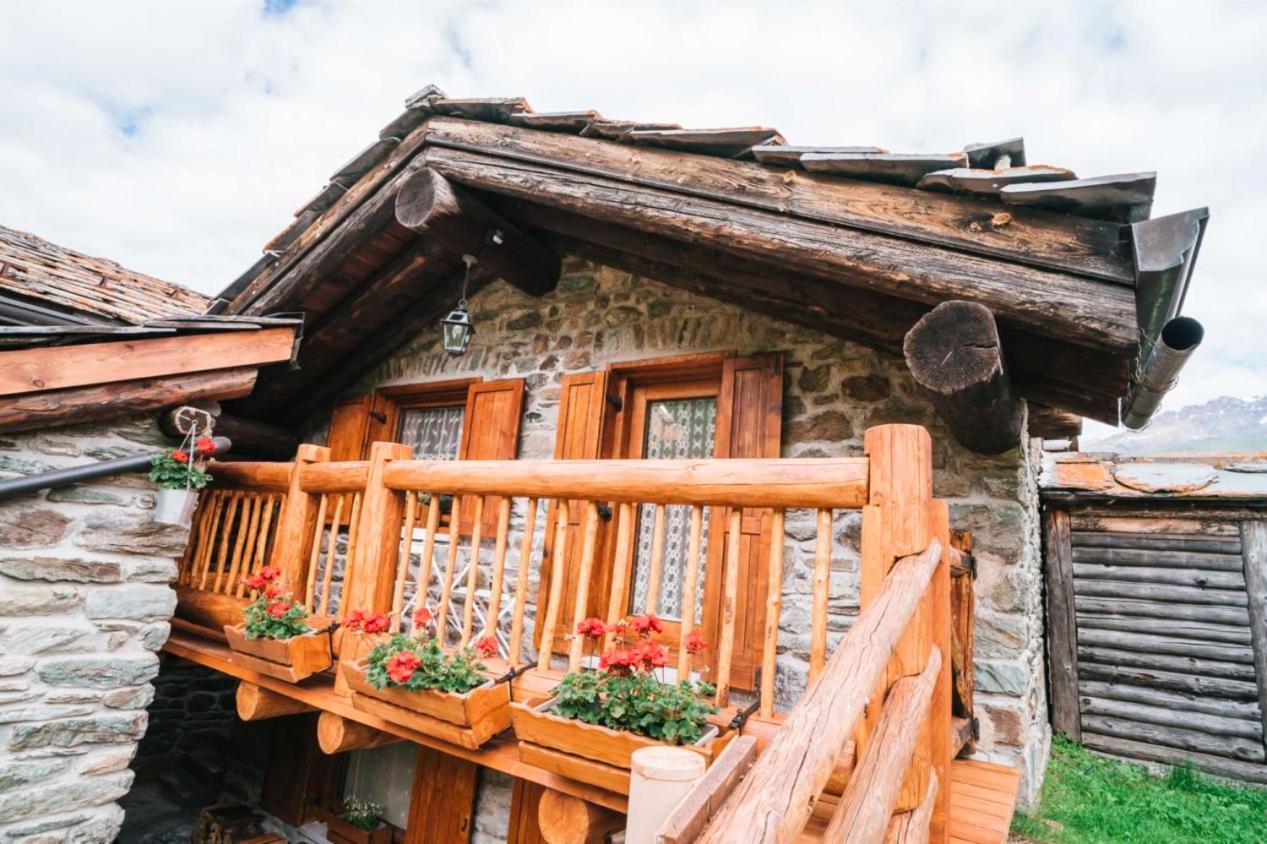 Chalet Le Lis Valtournenche Esterno foto